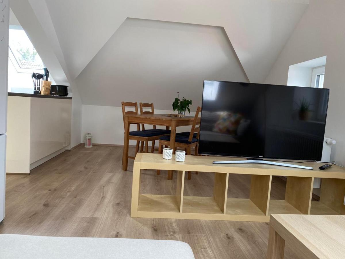 Helle 2 Zi. Wohnung Naehe Flughafen Muenchen Haimhausen  エクステリア 写真